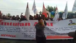 Kepala Desa Penggalangan Sergai Kembali Didemo Warganya, Minta Copot Perangkat Desa.