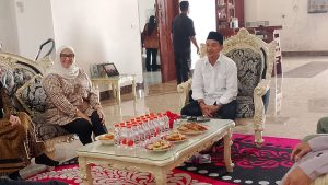 Usai Pilkada, Hj. Erlis Afriyanti Silahturahmi Ke Kediaman H.Imam Irdian Saragih